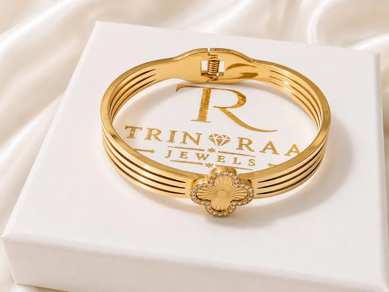 Trinoraa Clover Multi-Line Kada