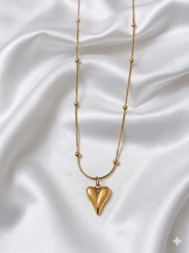 Trinoraa Long Heart Drop Pendant Neckchain
