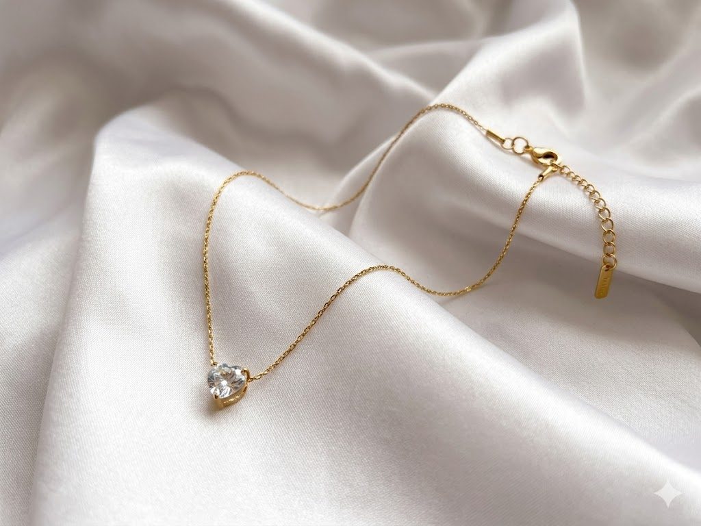 Trinoraa Crystal Heart Solitaire Gold Neckchain