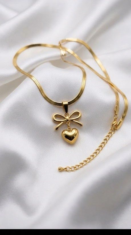 Trinoraa Bow & Heart Drop Snake Neckchain