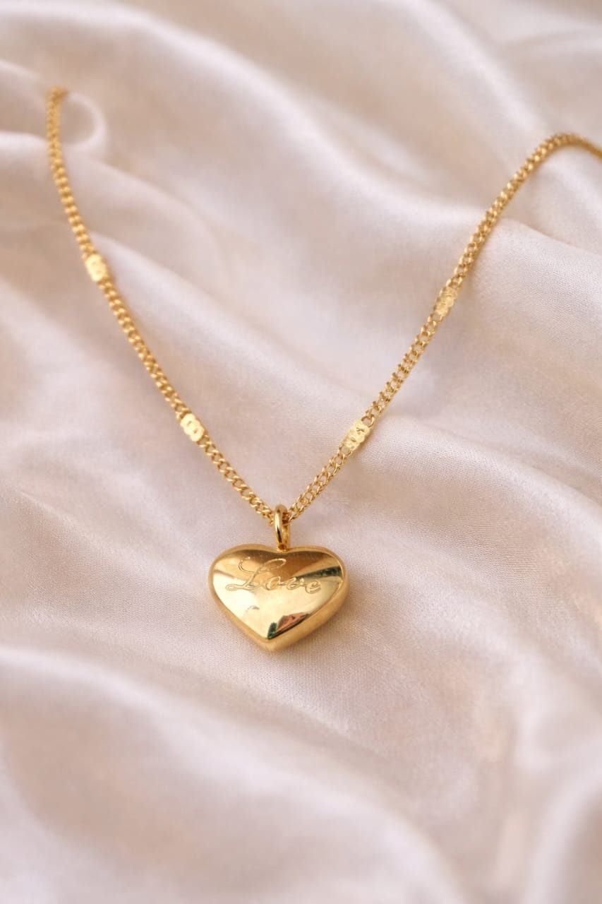 Trinoraa Engraved "Love" Puffy Heart Neckchain