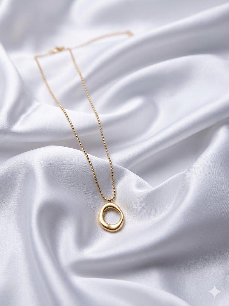 Trinoraa Abstract Organic Hoop Bead Neckchain