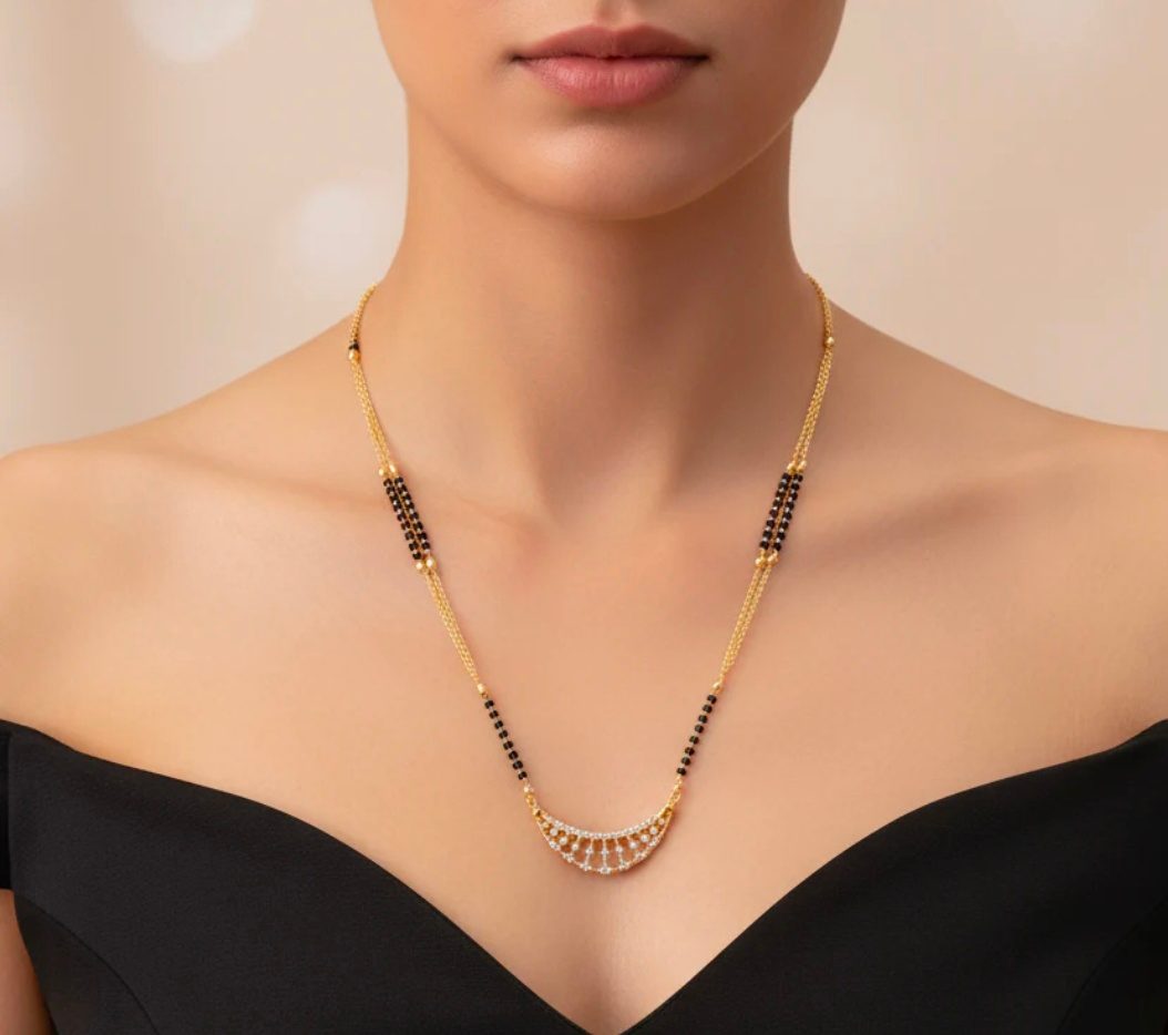 Elegant Crescent Lattice Anti-Tarnish Mangalsutra