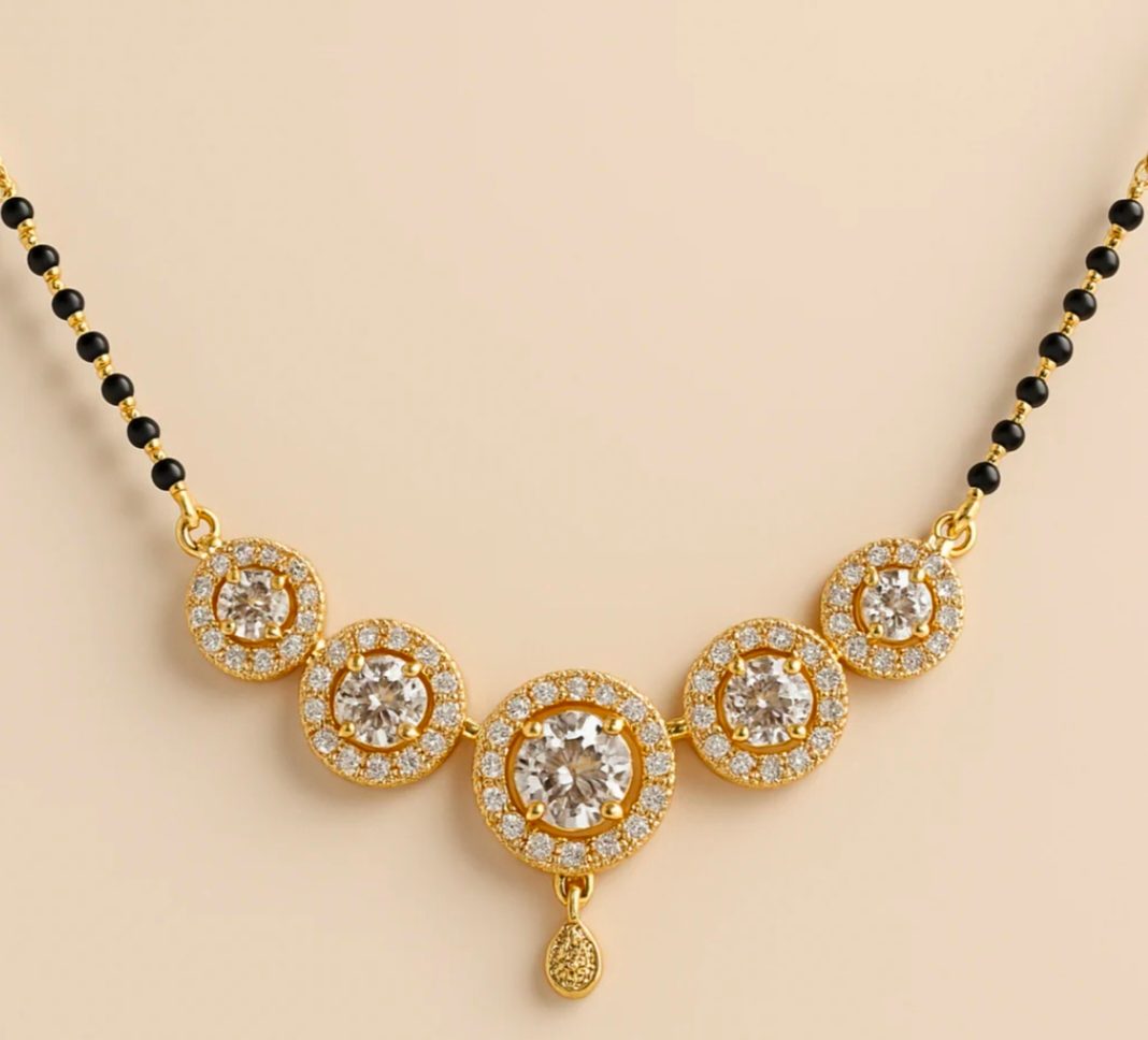 Royal 5-Halo Cluster Drop Mangalsutra